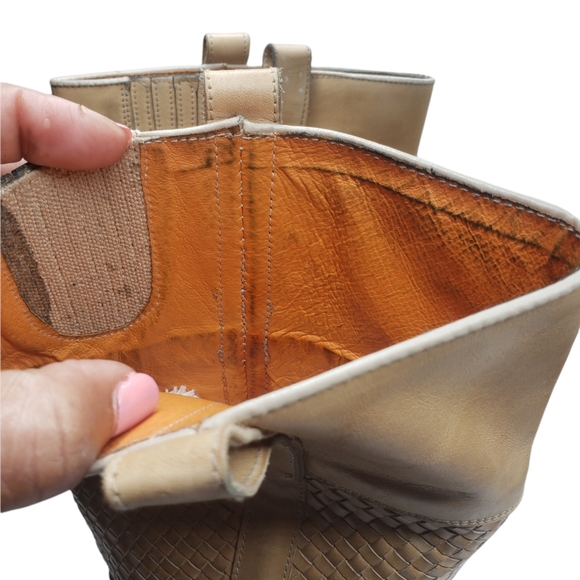 Frye Samantha Tall Boot Size 6M - Picture 12 of 16